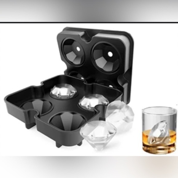 2 Ice mold trays Diamond shaped  and circle shaped. - Picture 3 of 6